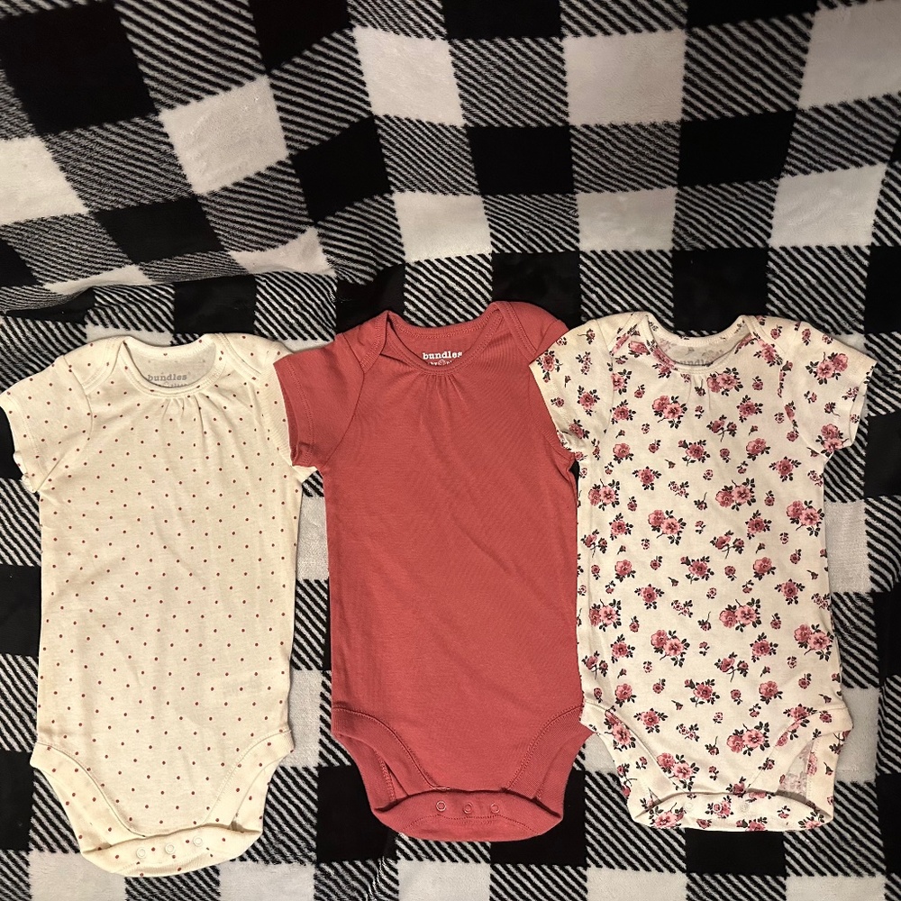 Infant 3 pc onesies Size 12-18 months